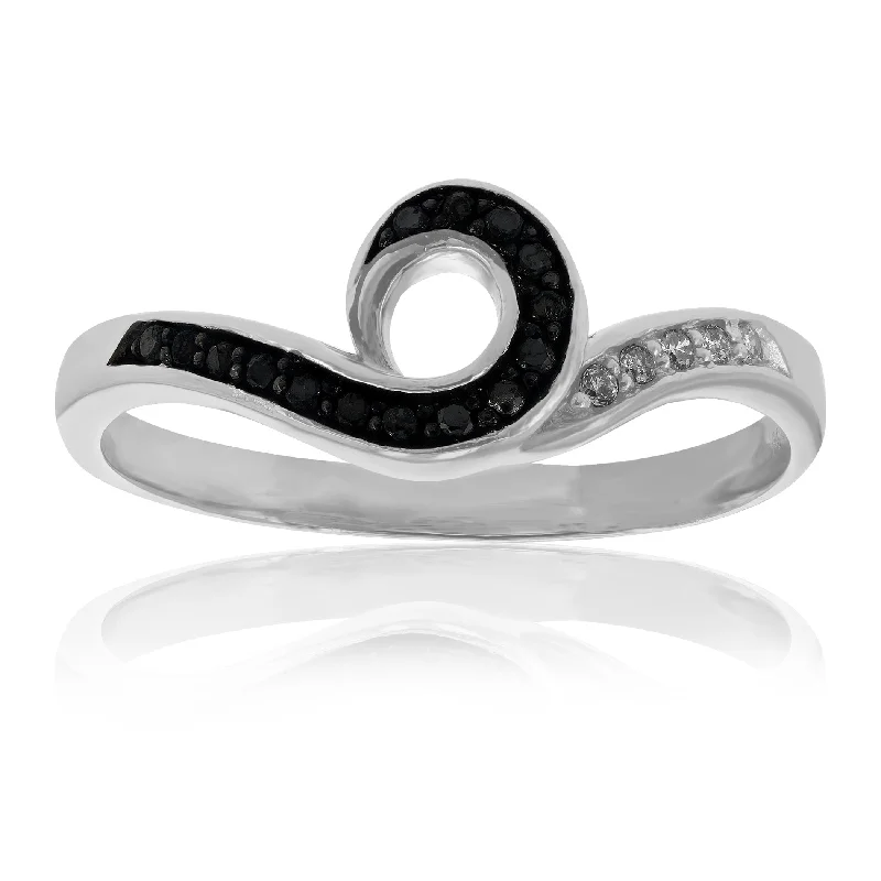 0.15 cttw Black and White Diamond Ring .925 Sterling Silver with Rhodium