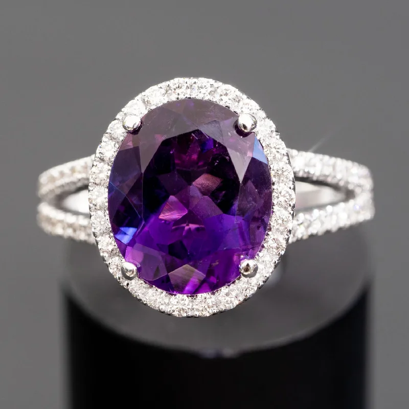 Bijou - 4.56 carat natural amethyst ring with 0.58 carat natural diamonds